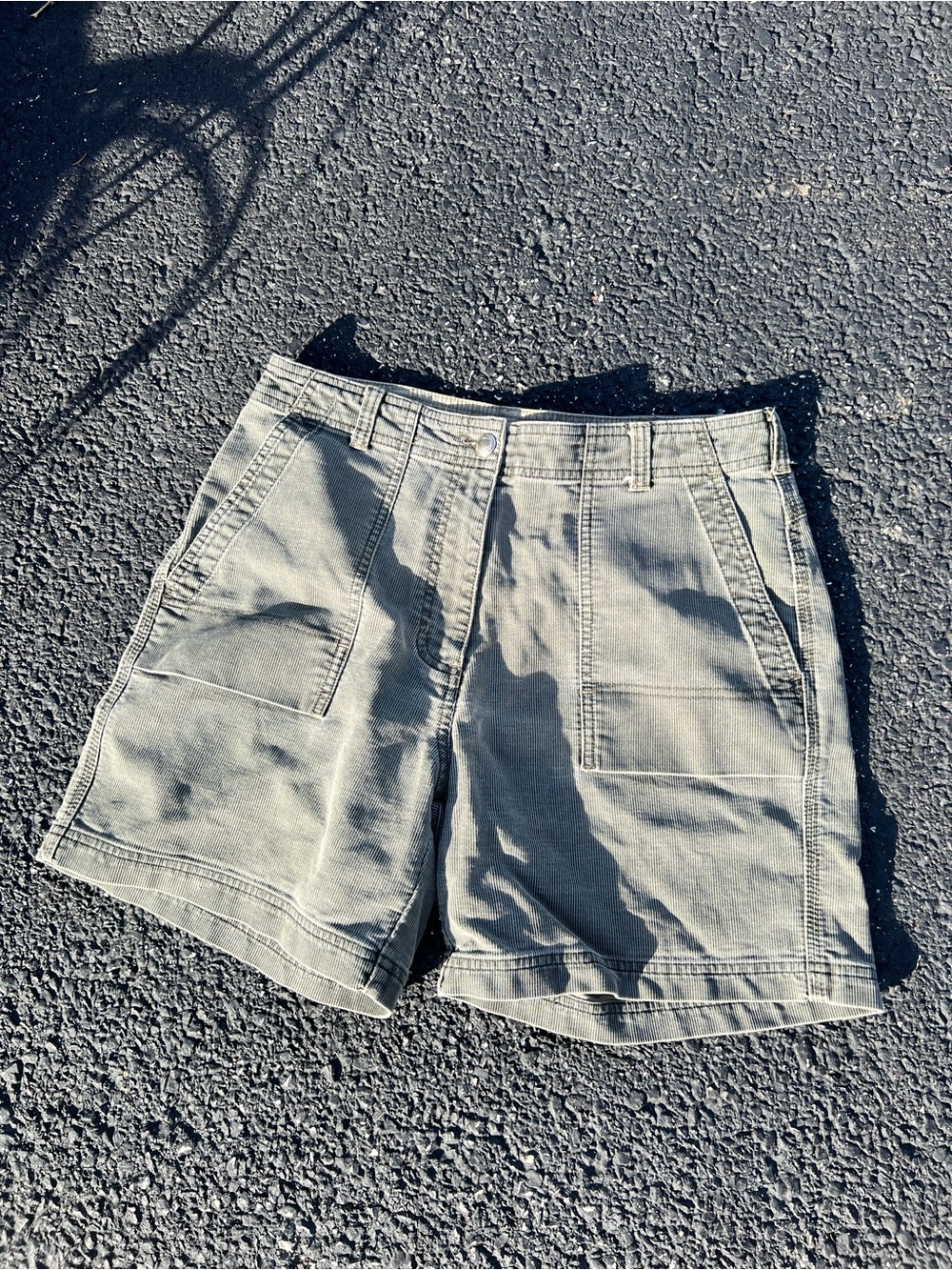 Vintage Woolrich Green Corduroy Khaki Cargo Utility Shorts Camping Core